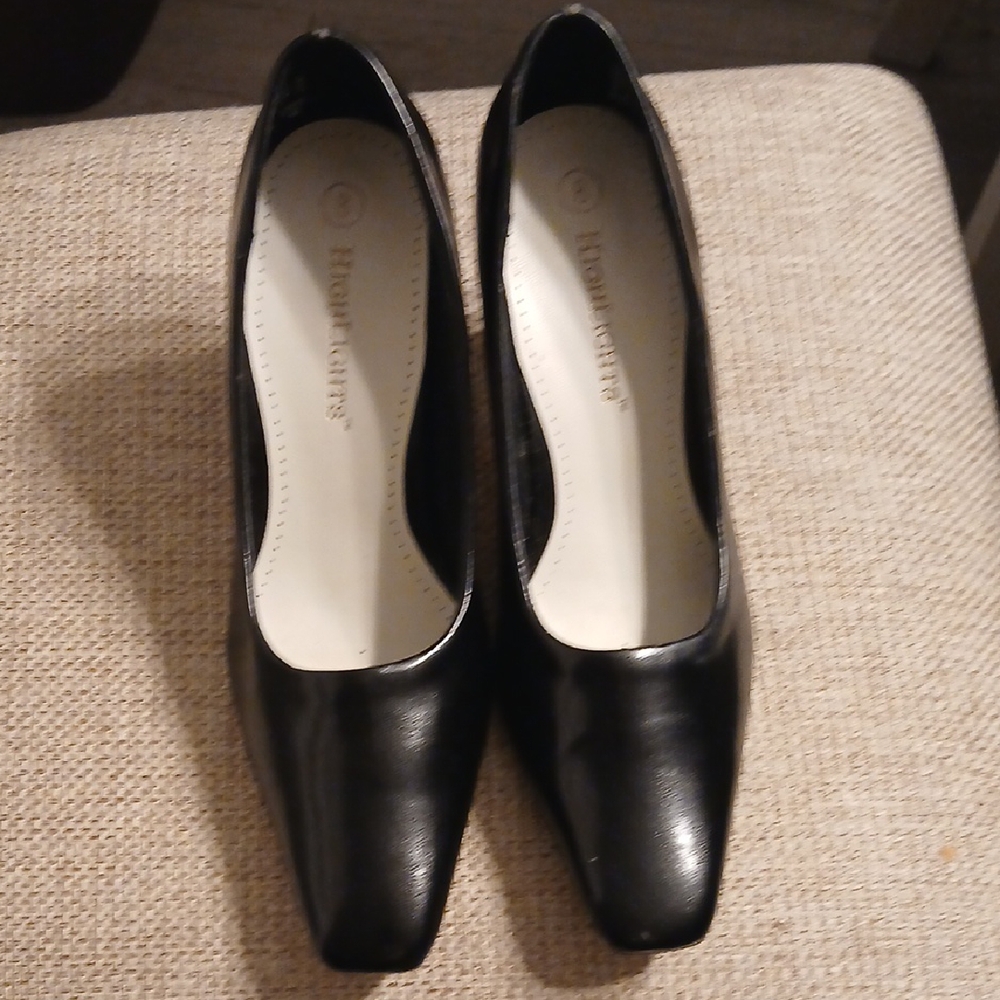 HighLights Black Heeled Pumps Size 8 NWOT